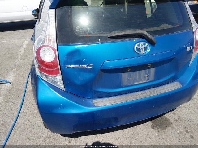 Toyota Prius C Two 2014 JTDKDTB3XE1073271 Image 6