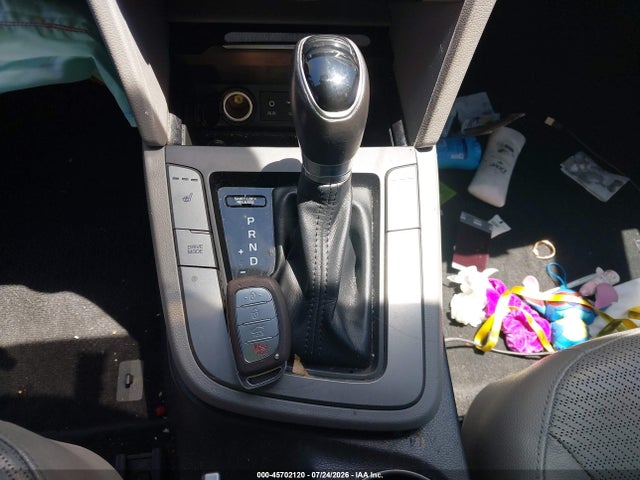 KMHD84LF1HU268072 Hyundai Elantra Limited