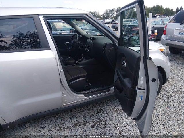 Продаж на аукціоні авто 2017 Kia Soul, vin: KNDJN2A24H7470682, номер лоту: 45702126