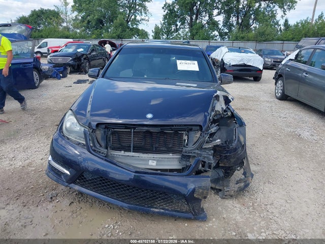 2012 Mercedes-benz C 300 Sport 4matic მანქანა იყიდება აუქციონზე, vin: WDDGF8BB0CA621530, აუქციონის ნომერი: 45702158