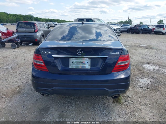 2012 Mercedes-benz C 300 Sport 4matic მანქანა იყიდება აუქციონზე, vin: WDDGF8BB0CA621530, აუქციონის ნომერი: 45702158