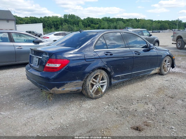 2012 Mercedes-benz C 300 Sport 4matic მანქანა იყიდება აუქციონზე, vin: WDDGF8BB0CA621530, აუქციონის ნომერი: 45702158