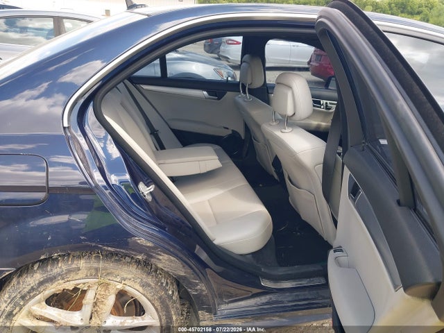 2012 Mercedes-benz C 300 Sport 4matic მანქანა იყიდება აუქციონზე, vin: WDDGF8BB0CA621530, აუქციონის ნომერი: 45702158
