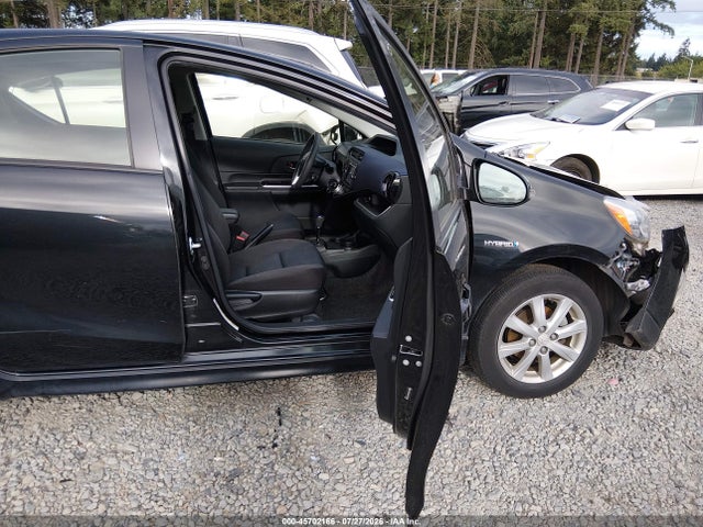 Toyota Prius C Two 2017 JTDKDTB34H1597598 Image 5
