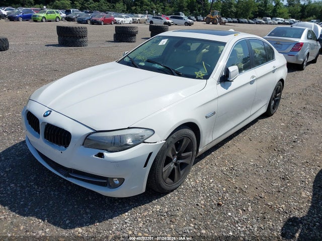 Продаж на аукціоні авто 2012 Bmw 528i Xdrive, vin: WBAXH5C53CDW10884, номер лоту: 45702201