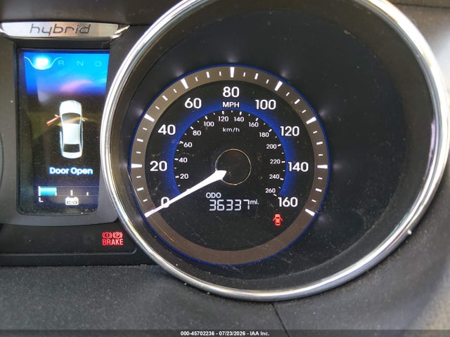Hyundai SONATA HYBRID 2015 KMHEC4A41FA133080 Image 17