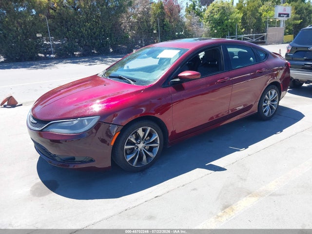 1C3CCCBGXFN526183 Chrysler 200 S