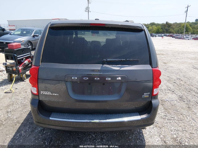 45702258 :رقم المزاد ، 2C4RDGCG8JR328755 vin ، 2018 Dodge Grand Caravan Sxt مزاد بيع