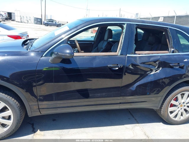 Porsche Cayenne Turbo 2015 WP1AC2A21FLA82088 Image 14