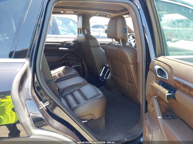 Porsche Cayenne Turbo 2015 WP1AC2A21FLA82088 Image 8