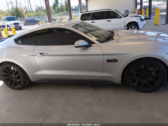 45702281 :رقم المزاد ، 1FA6P8CF0G5228409 vin ، 2016 Ford Mustang Gt Premium مزاد بيع