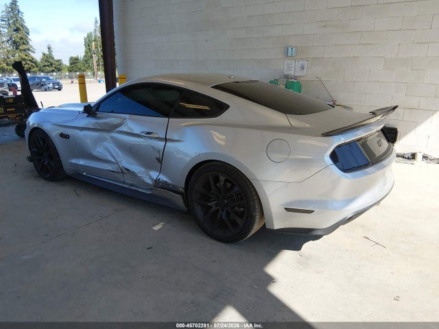45702281 :رقم المزاد ، 1FA6P8CF0G5228409 vin ، 2016 Ford Mustang Gt Premium مزاد بيع