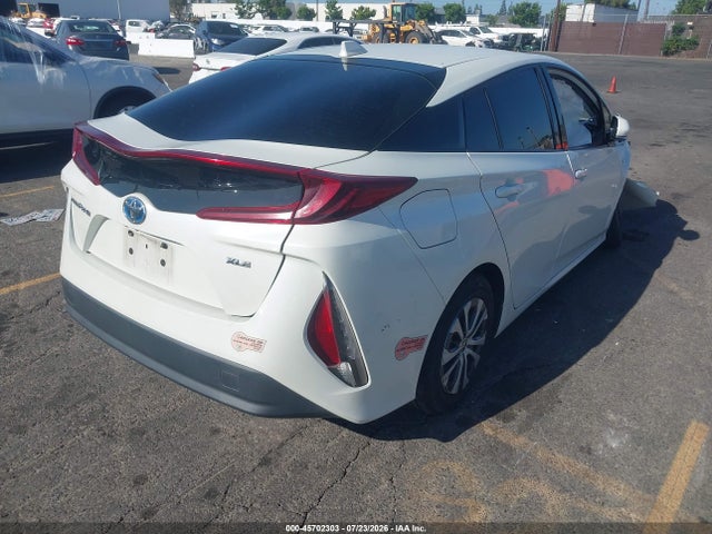 JTDKARFP7L3136384 Toyota Prius Prime Xle