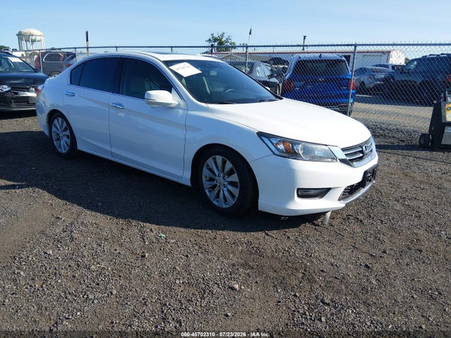 2015 Honda Accord Ex-l V-6 მანქანა იყიდება აუქციონზე, vin: 1HGCR3F86FA026334, აუქციონის ნომერი: 45702310