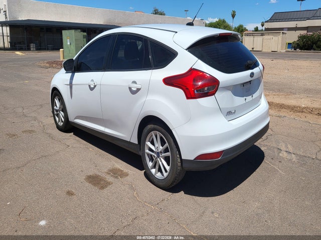 Ford FOCUS SE 2017 1FADP3K20HL299809 Image 3