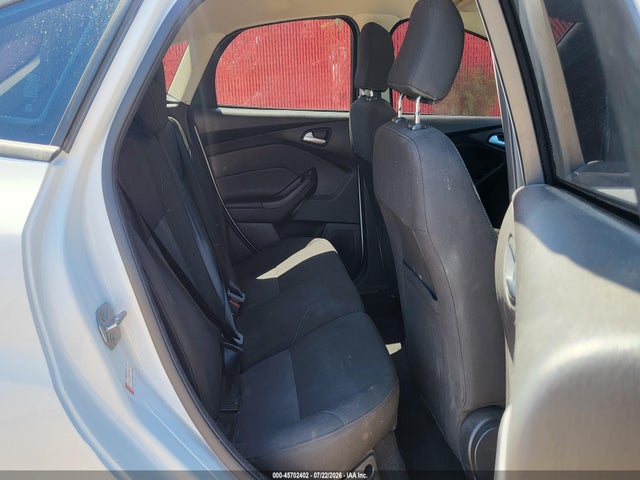 Ford FOCUS SE 2017 1FADP3K20HL299809 Image 8