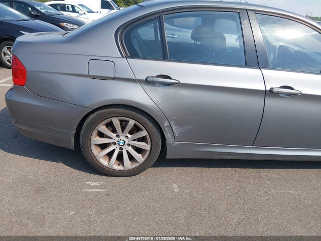 Продажа на аукционе авто 2011 Bmw 328i, vin: WBAPH7C50BE461712, номер лота: 45702418