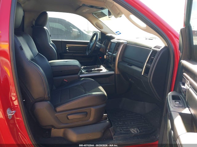 45702544 :رقم المزاد ، 3C6JR6CT1HG794704 vin ، 2017 Ram 1500 Night  4x2 6'4 Box مزاد بيع