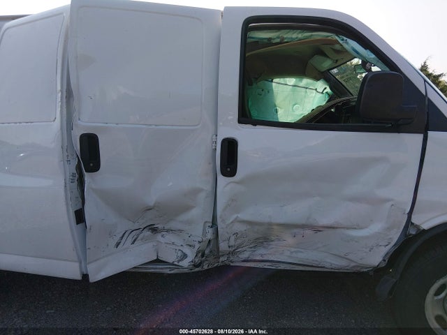 45702628 :رقم المزاد ، 1GTW7AFP0N1140423 vin ، 2022 Gmc Savana Cargo Rwd 2500 Regular Wheelbase Work Van مزاد بيع