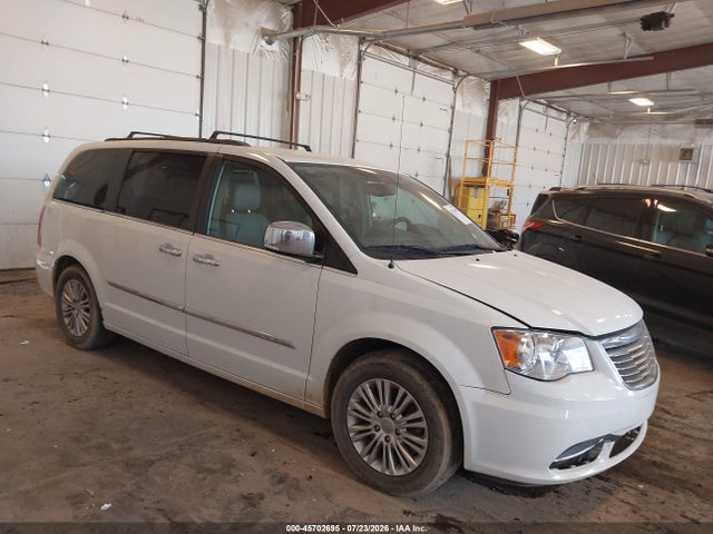 45702695 :رقم المزاد ، 2C4RC1CGXFR638445 vin ، 2015 Chrysler Town & Country Touring-l مزاد بيع