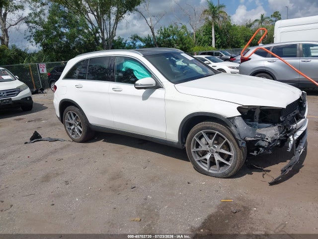 2020 Mercedes-benz Glc 300 მანქანა იყიდება აუქციონზე, vin: W1N0G8DB9LF762002, აუქციონის ნომერი: 45702720