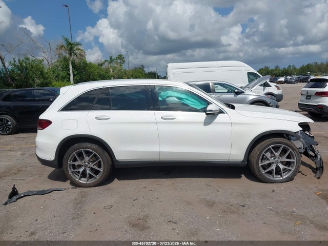 45702720 :رقم المزاد ، W1N0G8DB9LF762002 vin ، 2020 Mercedes-benz Glc 300 مزاد بيع