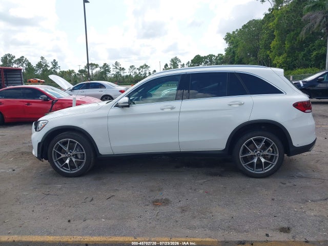 45702720 :رقم المزاد ، W1N0G8DB9LF762002 vin ، 2020 Mercedes-benz Glc 300 مزاد بيع