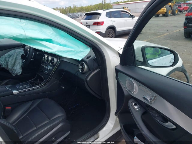 45702720 :رقم المزاد ، W1N0G8DB9LF762002 vin ، 2020 Mercedes-benz Glc 300 مزاد بيع