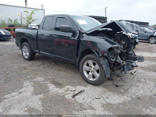 Продажа на аукционе авто 2017 Ram 1500 Express  4x4 6'4 Box, vin: 1C6RR7FG4HS607424, номер лота: 45702742