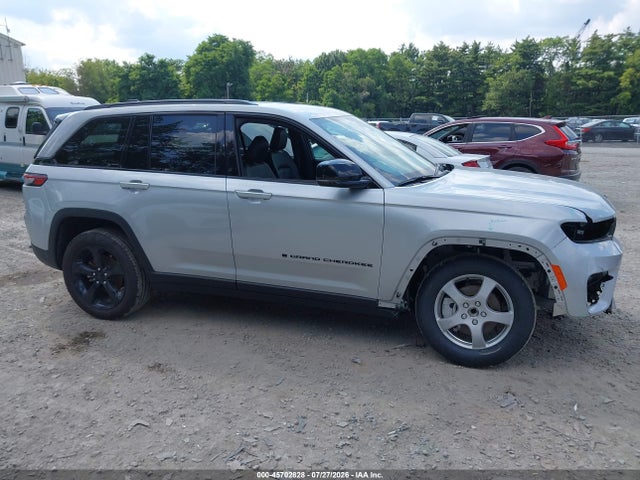 Продажа на аукционе авто 2025 Jeep Grand Cherokee Limited 4x4, vin: 1C4RJHBG0SC360321, номер лота: 45702828