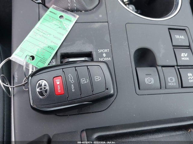 5TDKBRCH1TS703178 Toyota Highlander Hybrid Xle