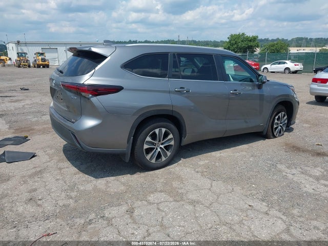 5TDKBRCH1TS703178 Toyota Highlander Hybrid Xle