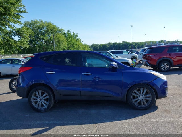 Продажа на аукционе авто 2013 Hyundai Tucson Limited, vin: KM8JUCAC4DU690476, номер лота: 45702902