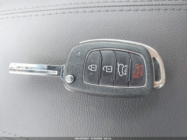 2017 Hyundai Santa Fe Sport 2.4l მანქანა იყიდება აუქციონზე, vin: 5XYZT3LB8HG382913, აუქციონის ნომერი: 45702931