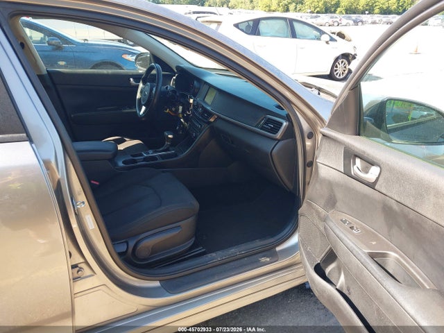 Продаж на аукціоні авто 2018 Kia Optima Lx, vin: 5XXGT4L30JG182799, номер лоту: 45702933