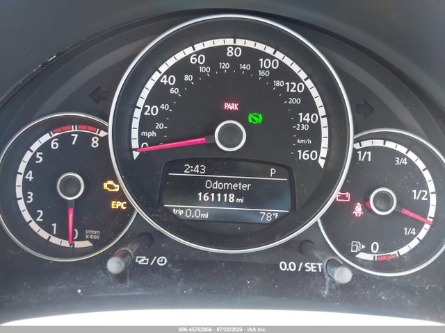 45702956 :رقم المزاد ، 3VW5P7AT7DM803374 vin ، 2013 Volkswagen Beetle 2.5l 70s Edition مزاد بيع