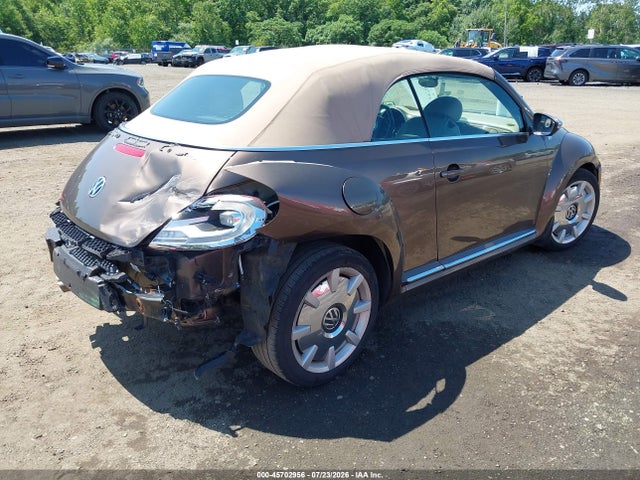 45702956 :رقم المزاد ، 3VW5P7AT7DM803374 vin ، 2013 Volkswagen Beetle 2.5l 70s Edition مزاد بيع