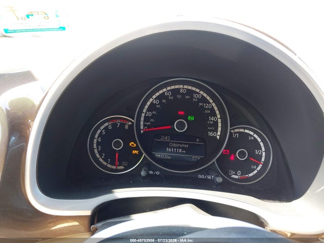 45702956 :رقم المزاد ، 3VW5P7AT7DM803374 vin ، 2013 Volkswagen Beetle 2.5l 70s Edition مزاد بيع