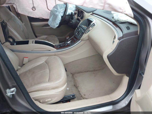 45702990 :رقم المزاد ، 1G4GC5EG4AF204321 vin ، 2010 Buick Lacrosse Cxl مزاد بيع