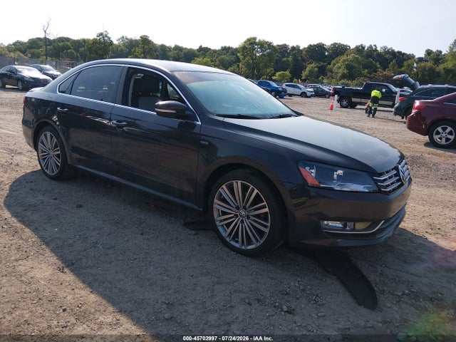 2014 Volkswagen Passat 1.8t Sport მანქანა იყიდება აუქციონზე, vin: 1VWBT7A35EC088094, აუქციონის ნომერი: 45702997