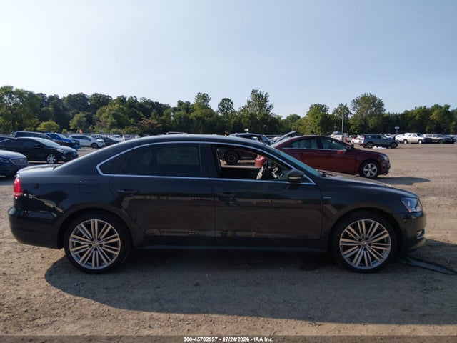 2014 Volkswagen Passat 1.8t Sport მანქანა იყიდება აუქციონზე, vin: 1VWBT7A35EC088094, აუქციონის ნომერი: 45702997