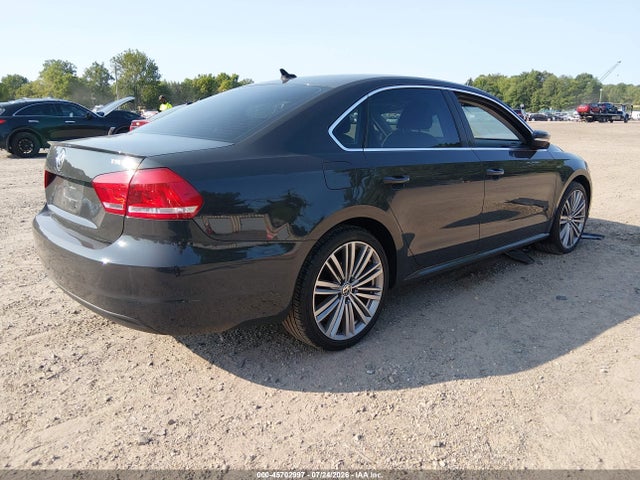 2014 Volkswagen Passat 1.8t Sport მანქანა იყიდება აუქციონზე, vin: 1VWBT7A35EC088094, აუქციონის ნომერი: 45702997