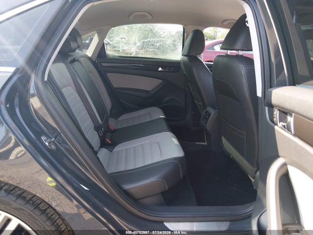 2014 Volkswagen Passat 1.8t Sport მანქანა იყიდება აუქციონზე, vin: 1VWBT7A35EC088094, აუქციონის ნომერი: 45702997