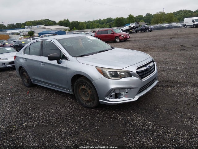 Продаж на аукціоні авто 2018 Subaru Legacy 2.5i, vin: 4S3BNAA65J3045650, номер лоту: 45703004