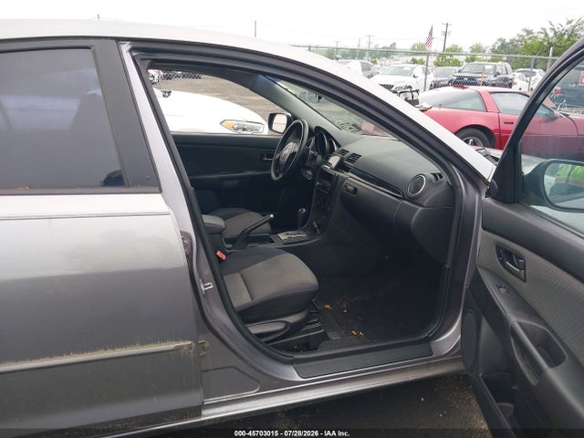 2005 Mazda Mazda3 I მანქანა იყიდება აუქციონზე, vin: JM1BK32F051349022, აუქციონის ნომერი: 45703015