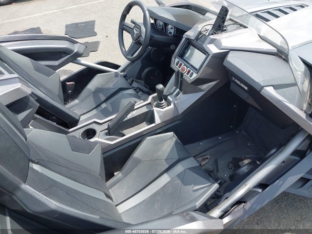 Polaris Slingshot 2015 57XAASFA4F5103177 Image 5