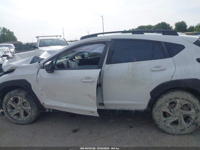 Продаж на аукціоні авто 2024 Subaru Crosstrek Premium, vin: JF2GUADCXR8330175, номер лоту: 45703129