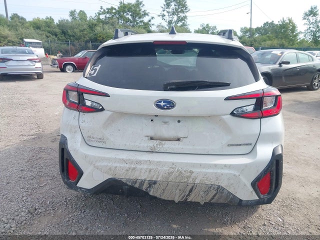 Продаж на аукціоні авто 2024 Subaru Crosstrek Premium, vin: JF2GUADCXR8330175, номер лоту: 45703129