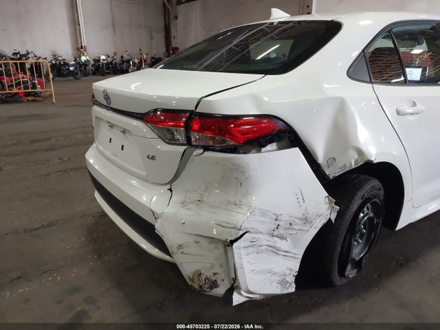 45703225 :رقم المزاد ، 5YFEPMAE6MP207393 vin ، 2021 Toyota Corolla Le مزاد بيع