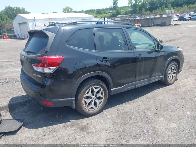 45703248 :رقم المزاد ، JF2SKAJC7MH465725 vin ، 2021 Subaru Forester Premium مزاد بيع